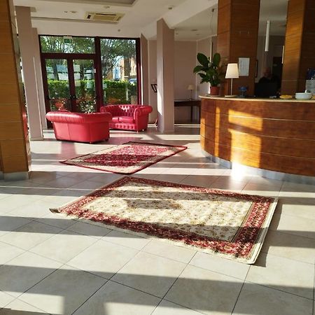 Hotel Spiaggia Villa Paola Bellaria-Igea Marina Bagian luar foto