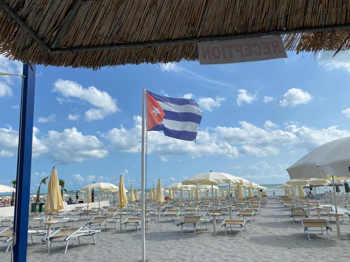 Hotel Spiaggia Villa Paola Bellaria-Igea Marina Bagian luar foto