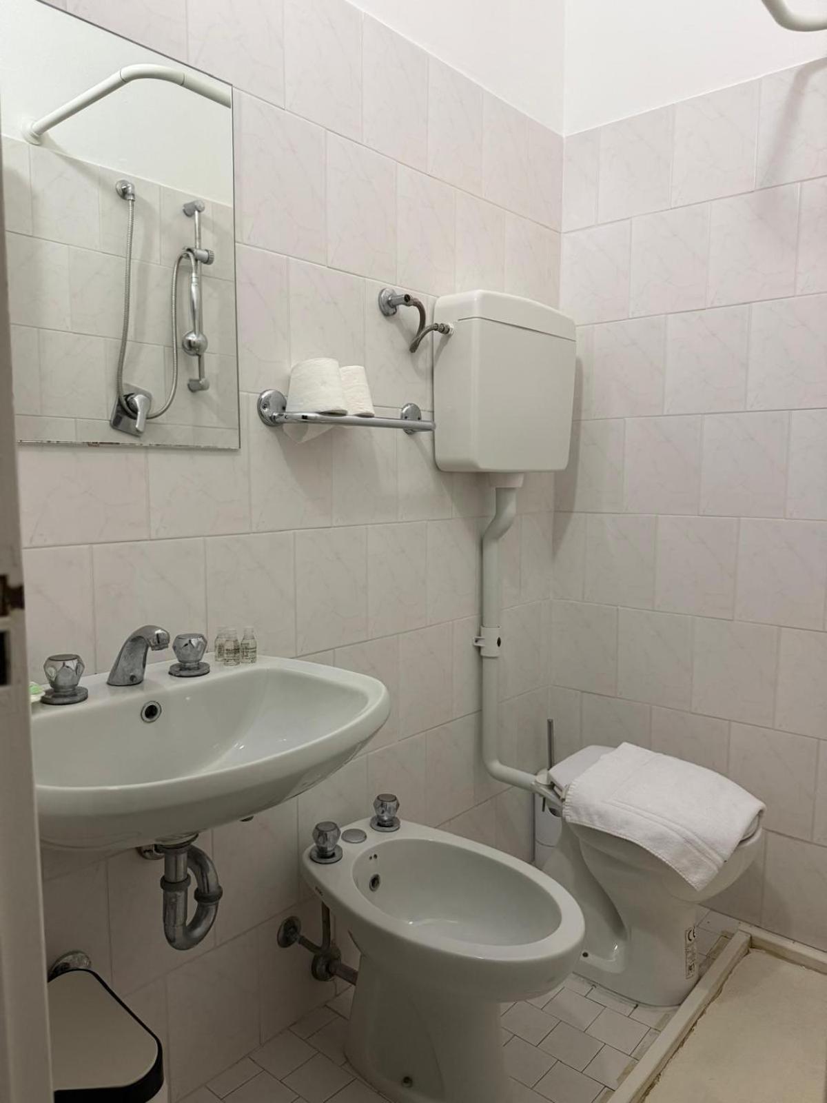 Hotel Spiaggia Villa Paola Bellaria-Igea Marina Bagian luar foto